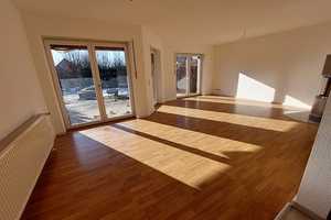 Günstige 5-Zimmer-Doppelhaushälfte mit geh. Innenausstattung, EBK und Kaminofen – Grabenhorst 95, 38110 Braunschweig – Vorschaubild 3