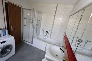 6-FAMILIENHAUS STUTTGART-MÖHRINGEN MIT PENTHOUSE-WOHNUNGEN UND GARAGEN – Die vollständige Adresse der Immobilie erhältst du vom Anbieter., 70567 Möhringen-Ost, Stuttgart – Vorschaubild 23