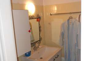 Provisionsfrei-Helle und großzügig geschnittene Wohnung mit Südbalkon - Laminat- Gäste-WC – Streitbergstr. 2, 81249 Aubing-Süd, München – Vorschaubild 7