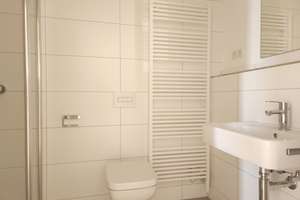 Penthouse-Highlight ohne Kompromisse: 4-Zi, EBK, Dachterrasse und Wintergarten! – Karlsbader Platz 14, 65197 Rheingauviertel / Hollerborn, Wiesbaden – Vorschaubild 8