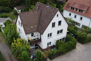 Selber einziehen oder vermieten? Mehrfamilienhaus in Bad Eilsen – Die vollständige Adresse der Immobilie erhältst du vom Anbieter., 31707 Bad Eilsen – Vorschaubild 1