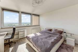 IMMOPARTNER - VOLLMÖBLIERT MIT WEITBLICK ÜBER ERLANGEN – Die vollständige Adresse der Immobilie erhältst du vom Anbieter., 91056 Büchenbach Nord, Erlangen – Vorschaubild 3