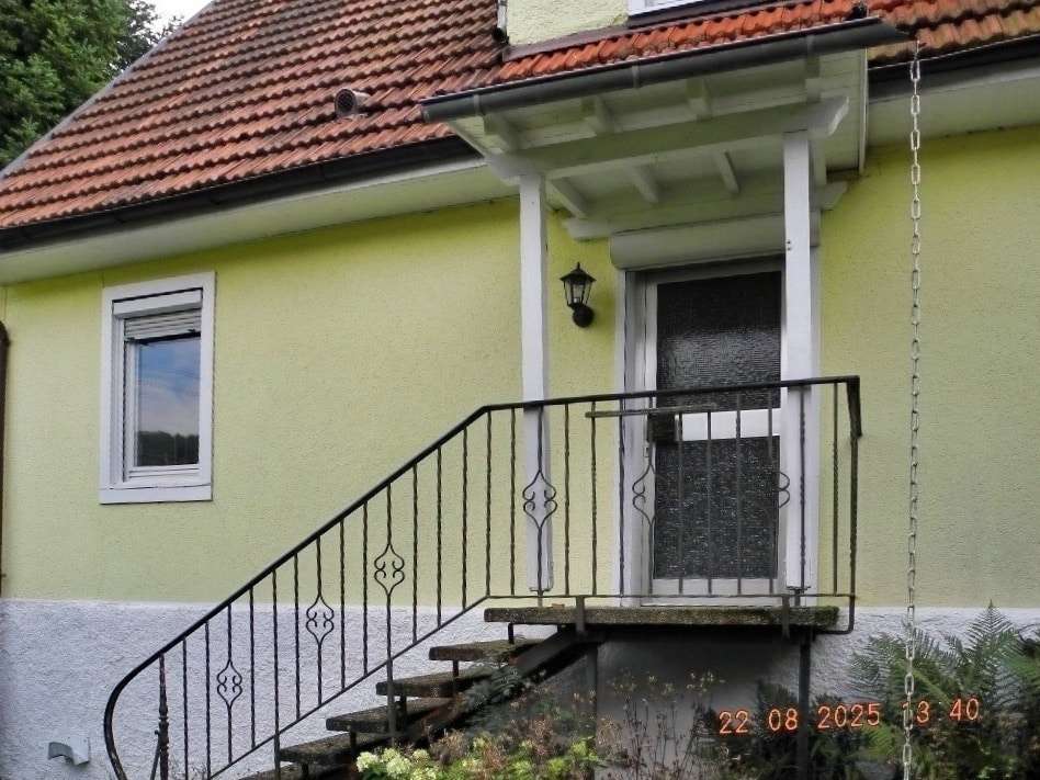 ! Albstadt ! Einfamilienwohnhaus mit Einliegerwohnung in attraktiver Wohnlage von Albstadt-Pfeffinge, Zollernalbkreis – Bild 4