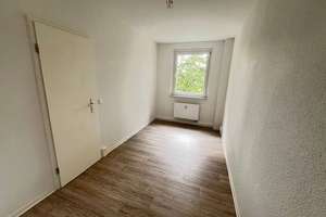 Hochwertige 4 Zimmer Wohnung mit Balkon | inkl. EBK – Marienthaler Straße 107 b, 8060 Marienthal Ost, Zwickau – Vorschaubild 3