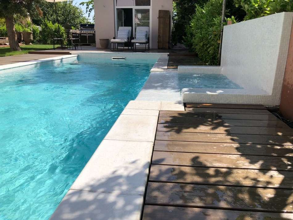 Schwimmbad