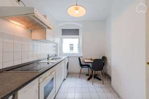 Bezugsfreie Single-Wohnung mit Innenhofblick im Simon-Dach-Viertel – Dirschauer Straße 3, 10245 Friedrichshain, Berlin – Vorschaubild 9