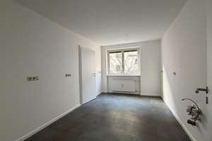 Wunderschöne 2-ZKB-Wohnung mit Balkon und EBK  im Herzen des Glockenbachviertels - frei ab sofort