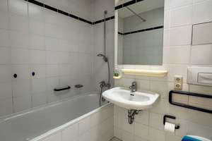 Freie 1-Zimmer-Penthouse-Wohnung mit Tiefgaragenstellplatz und Lift – Die vollständige Adresse der Immobilie erhältst du vom Anbieter., 4315 Neustadt-Neuschönefeld, Leipzig – Vorschaubild 6