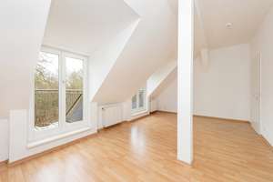 Sofort bezugsfrei: Lichtdurchflutetes DG mit Terrasse + Grünblick,  Umbau in 3-Zi-Wohnung möglich! – Die vollständige Adresse der Immobilie erhältst du vom Anbieter., 14641 Wustermark – Vorschaubild 14
