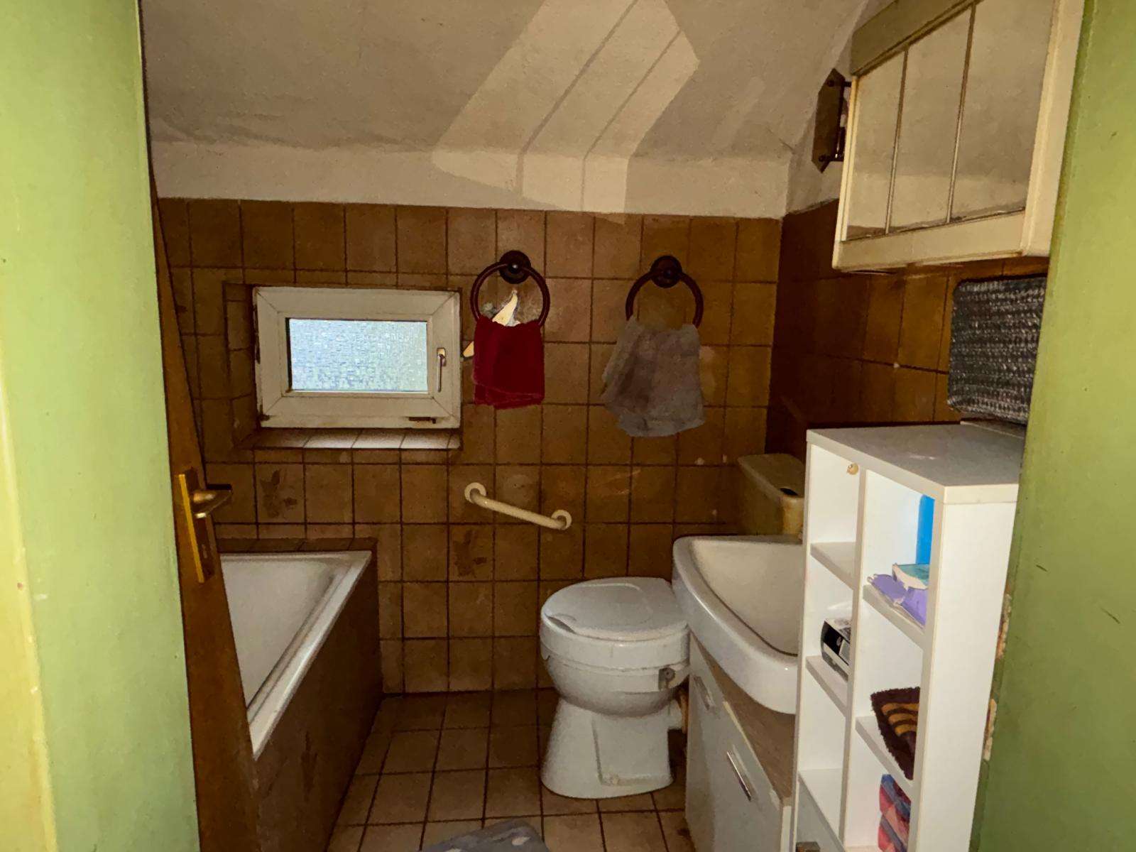 Immobilie in Großheide - Landhaus mit großem Grundstück in zentraler Lage von Großheide - Bild 11