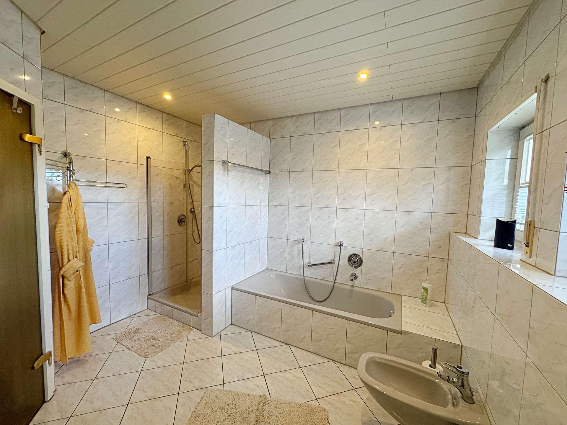 Immobilie in Dielheim - Wohnen mit Weitblick – Einfamilienhaus in traumhafter Hang- und Feldrandlage - Bild 12