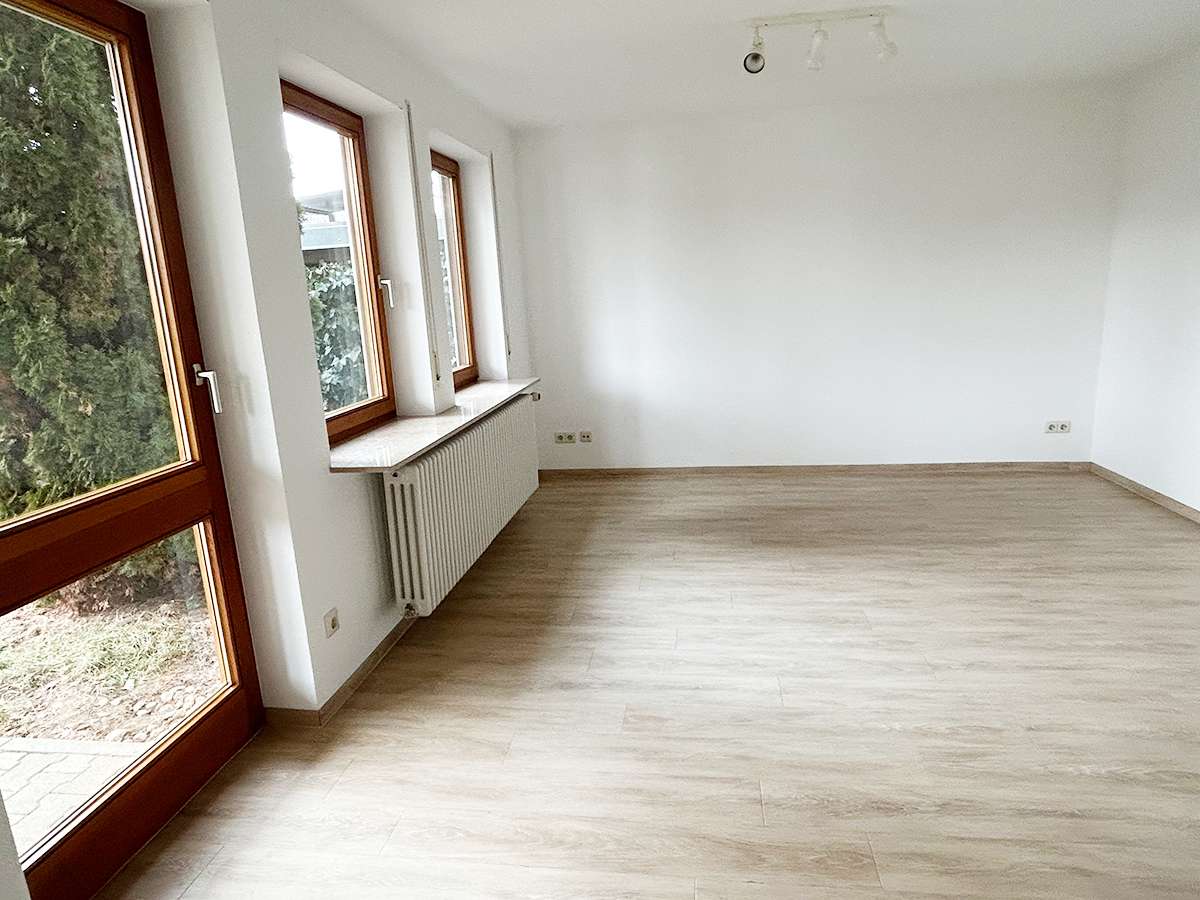 Immobilie in Ehningen - Ehningen - Idyllisch Wohnen an der Würm: "Charmantes 2-Familien-Architektenhaus mit ELW" - Bild 7