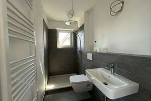 Erstbezug/Dachausbau: Exklusive klimatisierte Maisonette mit West-Dachterrasse & Garage in  Uninähe – 40225 Bilk, Düsseldorf – Vorschaubild 15