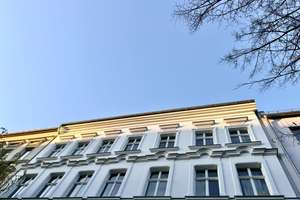 Moderne Dachgeschosswohnung mit Einbauküche im Erstbezug! – Gounodstraße 23, 10388 Weißensee, Berlin – Vorschaubild 1
