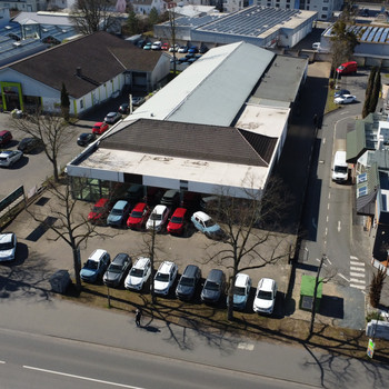 *Attraktives Autohaus / Gewerbeflächen in frequentierter Lage zu vermieten*Im Alleinauftrag*