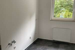 komplett modernisierte 4-Zimmer-Erdgeschoss-Wohnung in energetisch saniertem Mehrfamilienhaus – Bonner Str. 82, 51145 Eil, Köln – Vorschaubild 7