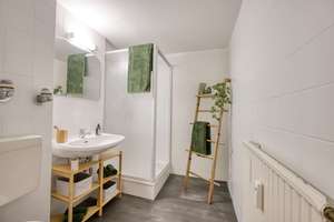 Renoviert und sofort bezugsbereit: 2-Zimmer-Wohnung mit Fahrstuhl, Balkon und Blick ins Grüne – Die vollständige Adresse der Immobilie erhältst du vom Anbieter., 53179 Lannesdorf, Bonn – Vorschaubild 21