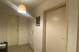 2,5 Raum Wohnung, große Räume, große Wohnküche, WG geeignet. Einbauküche. – Kölner Straße 66, 45145 Frohnhausen, Essen – Vorschaubild 9