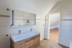 Modernes Einfamilienhaus in Ingolstadt-Friedrichshofen – Bj 2016, KfW-55, hochwertige Ausstattung – Pfingstäcker-Ring 14d, 85049 Friedrichshofen-Hollerstauden, Ingolstadt – Vorschaubild 14