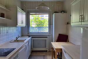 Geräumige bezugsfreie 3 bis 4-Zimmerwohnung mit Sonnenbalkon im 3. Obergeschoss mit Aufzug – Die vollständige Adresse der Immobilie erhältst du vom Anbieter., 12305 Lichtenrade, Berlin – Vorschaubild 4