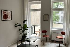 Charmantes Altbau-Studio mit Balkon im Schillerkiez – Flughafenstraße 77, 12049 Neukölln (Ortsteil), Berlin – Vorschaubild 2