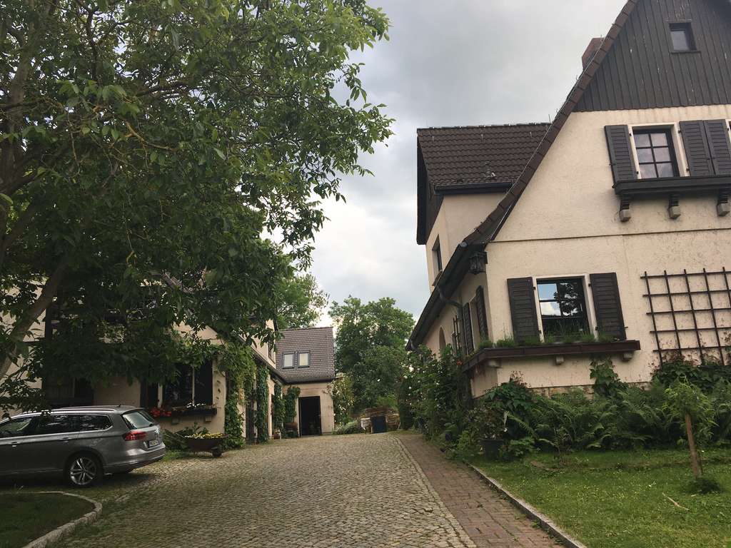 Immobilie in Finneland - Großzügiges Wohnhaus für 2-3 Generationen plus großem Nebengebäude zu verkaufen  - Bild 2