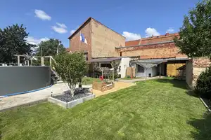 Zweifamilienhaus mit Garten, Garagen und Ausbaupotenzial – Ideal für Familien & Kapitalanleger – Dessau-Roßlau – Vorschaubild 5