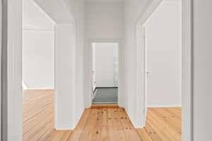 Exklusive Altbauwohnung in Potsdams historischer Innenstadt - Balkon - Erstbezug nach Sanierung – Jägerstraße 23, 14467 Nördliche Innenstadt, Potsdam – Vorschaubild 4