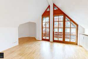 Einzigartige Dachgeschoss-Maisonette-Wohnung in exklusiver Villenlage von Pasing! – Die vollständige Adresse der Immobilie erhältst du vom Anbieter., 81243 Pasing, München – Vorschaubild 18