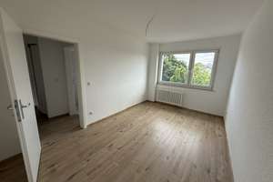 "Mir tanzt keiner auf dem Kopf rum"- Super 3-Zimmer-Wohnung im 4. OG – Wohnen mit Grünblick – Hölderlinstraße 3, 47226 Rheinhausen-Mitte, Duisburg – Vorschaubild 5