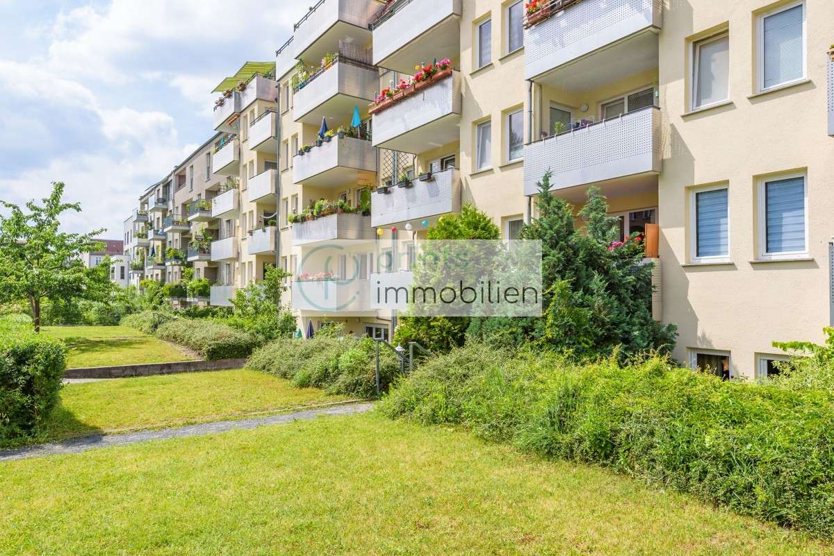 TOP PREIS KAPITALANLAGE IN DER MEYERBEERSTRASSE • 2 ZI • TERRASSE • VERMIETET • BJ 2000, Berlin – Bild 2