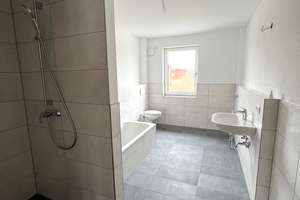 „Exklusives Wohnen mit 46 m² Dachterrasse – neuwertige 3-Zimmer-Wohnung in Münster“ – Pointweg 13, 86692 Münster – Vorschaubild 9