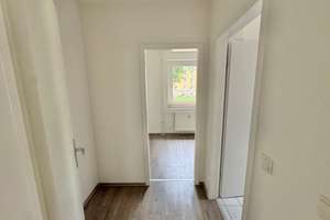 Frisch renoviert -1,5 Zi.-Whng. mit Einbauküche – Brückenstraße 7, 47226 Hochemmerich, Duisburg – Vorschaubild 4