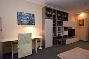 Möblierte 2-Zimmerwohnung mit Balkon in der  Altstadt-Süd – Die vollständige Adresse der Immobilie erhältst du vom Anbieter., 50676 Altstadt/Süd, Köln – Vorschaubild 8