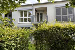 Lichtdurchflutetes Zuhause mit 2 Zimmern in Glashütten