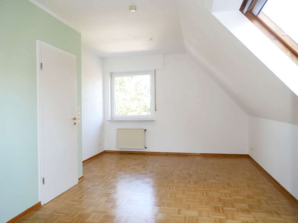 Immobilie in Enger - Wohnen mit Fernsicht - Schöne Maisonettewohnung mit EBK! - Bild 2