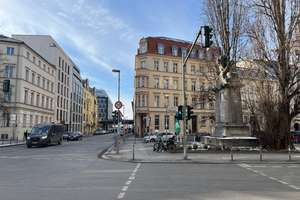 Möblierte Penthousewohnung über den Dächern von Berlin-Mitte – Die vollständige Adresse der Immobilie erhältst du vom Anbieter., 10117 Mitte (Ortsteil), Berlin – Vorschaubild 40