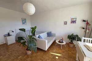 Modernes Wohnglück in Bogenhausen: Liebevoll gestaltetes Apartment mit sonnigem Südbalkon & Parkett