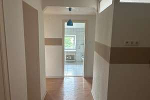 Wohnen mit Charakter: 3,5-Zimmer-Wohnung in Duisburg-Ruhrort – Amtsgerichsstraße 28, 47119 Ruhrort, Duisburg – Vorschaubild 3