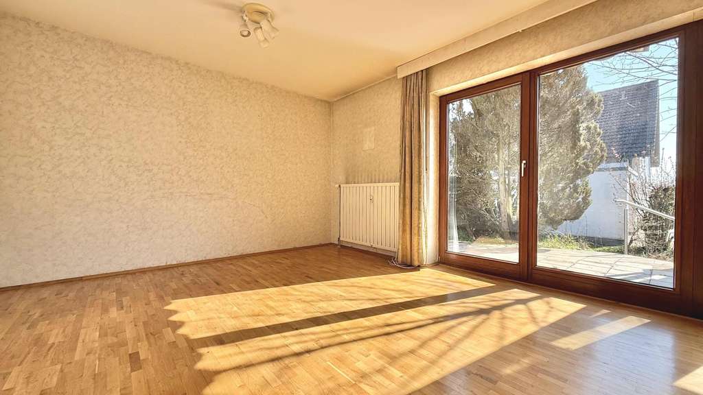 Immobilie in Göggingen - Charmantes Zweifamilienhaus in ruhiger Lage! - Bild 3