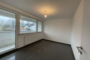 Ansprechende 3-Zimmer-Wohnung mit Balkon und EBK in Wiesbaden – Buchenweg 20, 65207 Naurod, Wiesbaden – Vorschaubild 13