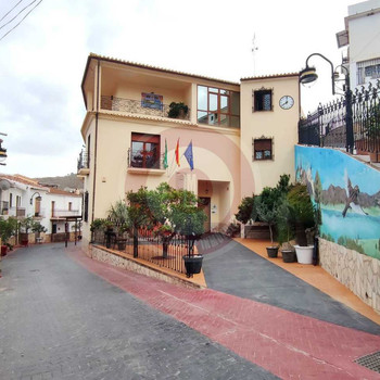 IMF Gestión de Inmuebles verkauft rustikales Dorfhaus in Viñuela.