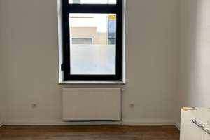 Charmante, frisch renovierte 3-Zimmer-Altbauwohnung mit Balkon & Gartenblick – 44149 Westfalenhalle, Dortmund – Vorschaubild 3