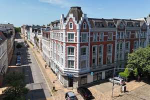 Historischer Charme, starke Rendite – Gut vermietetes Zinshaus am Friesischen Berg – Die vollständige Adresse der Immobilie erhältst du vom Anbieter., 24937 Friedenshügel, Flensburg – Vorschaubild 1