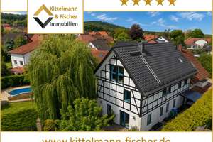 Kernsaniertes Fachwerkhaus mit Pool, großes Carport und traumhaftem Garten in Salzgitter-Lichtenberg