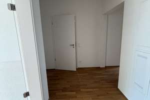 Neubau-Erstbezug! 3-Zimmer-Wohnung mit Süd-Balkon, Loggia und Mieterstrom PV – Akazienweg 1, 51381 Bergisch Neukirchen, Leverkusen – Vorschaubild 13