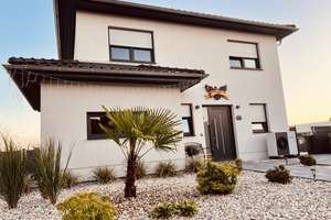 Modernes Einfamilienhaus mit Seeblick – gr. Garten, Nähe Leipzig – Seedammweg 60, 6774 Pouch – Vorschaubild 1