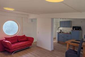 Möbiliertes 1-Zimmer-Apartment im 4. OG in Paderborn – Giersstraße 13-15, 33098 Kernstadt, Paderborn – Vorschaubild 1