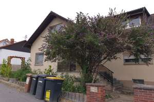Geräumiges Mehrgenerationenhaus mit Blick auf die Frankfurter Skyline – Kreuzstraße 11, 55270 Zornheim – Vorschaubild 1