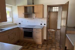 Freistehendes Einfamilienhaus mit Garage und tollem Grundstück – Lindkenshofer Weg 24, 45279 Horst, Essen – Vorschaubild 6